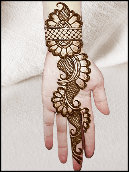 beginner cute simple mehndi designs for front hands