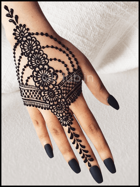 royal back hand mehndi design