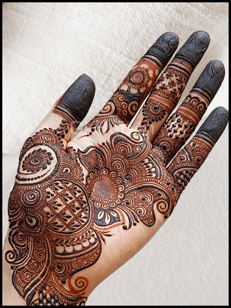 royal front hand mehndi design