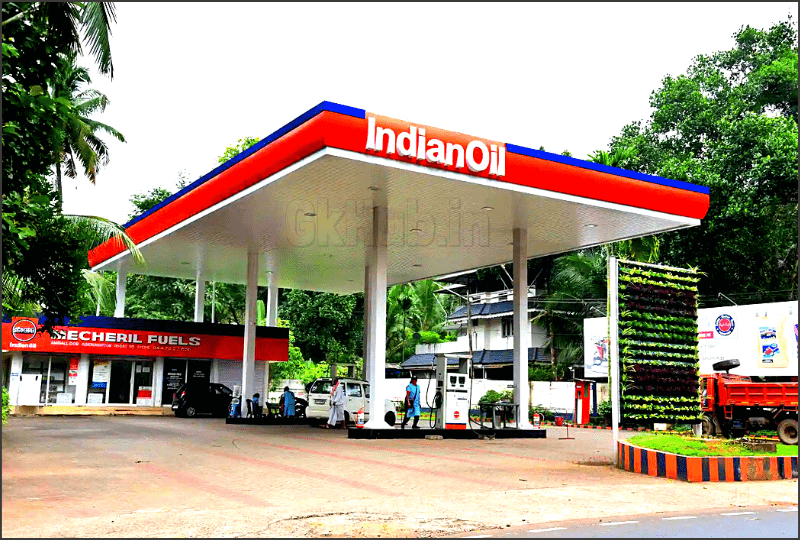 total petrol pumps in india